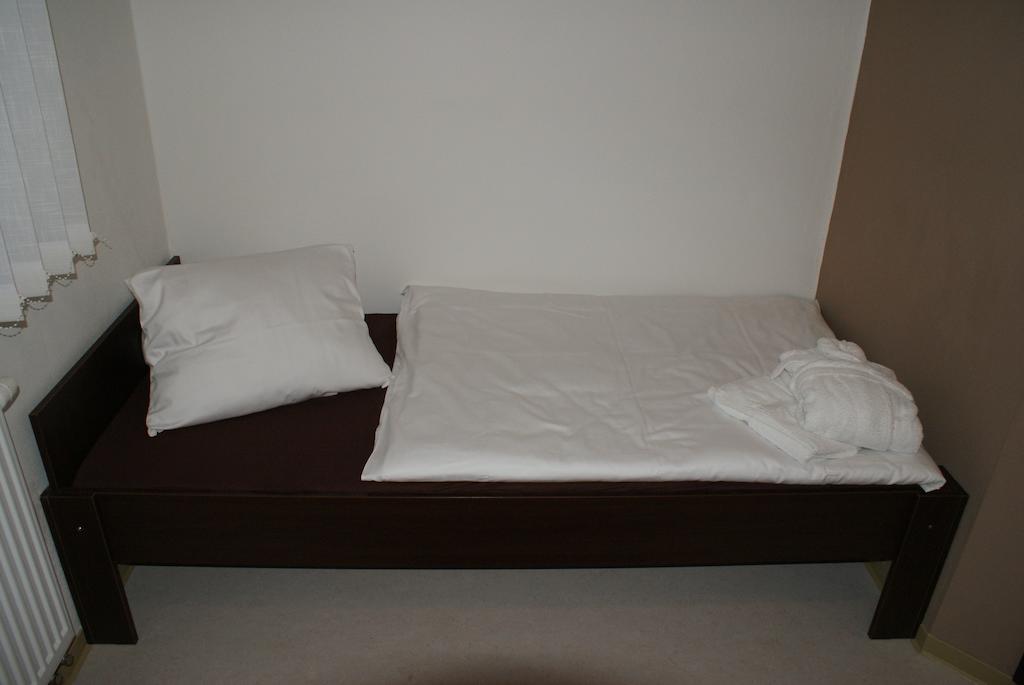 Hotel JBI Wellness Kolín Zimmer foto