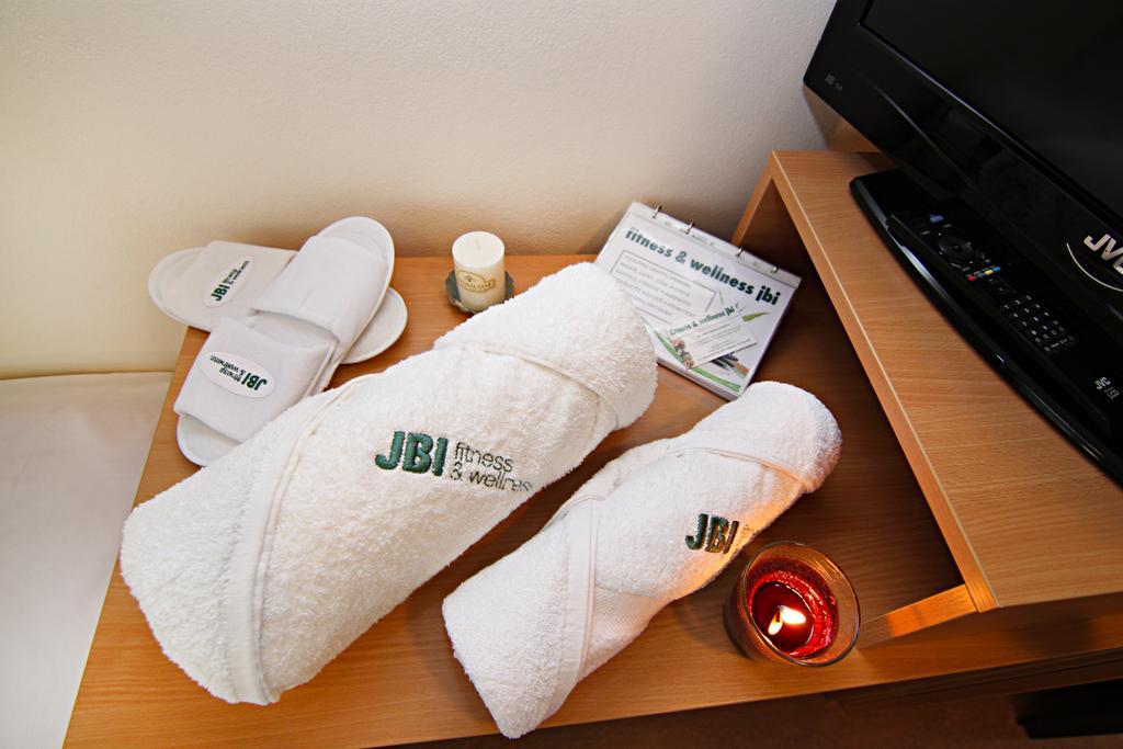 Hotel JBI Wellness Kolín Zimmer foto